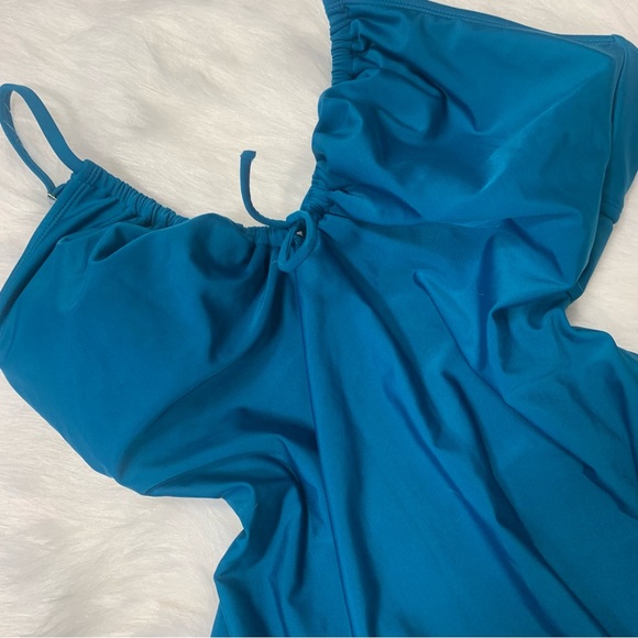 Shade & Shore Plunge Ruched One Piece Swimsuit - Picture 6 of 13